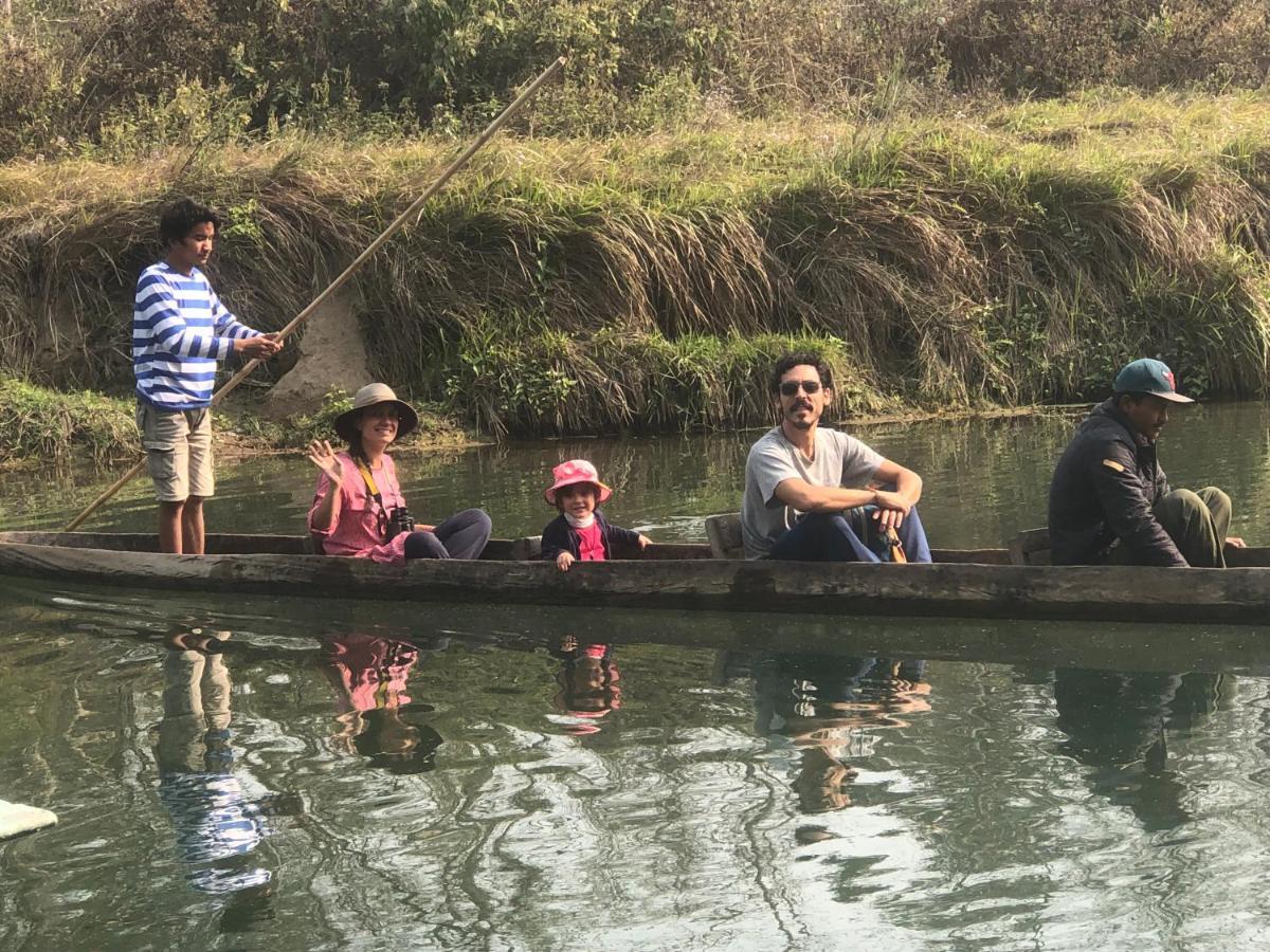 Tara Guesthouse - Sauraha,Chitwan Bagian luar foto